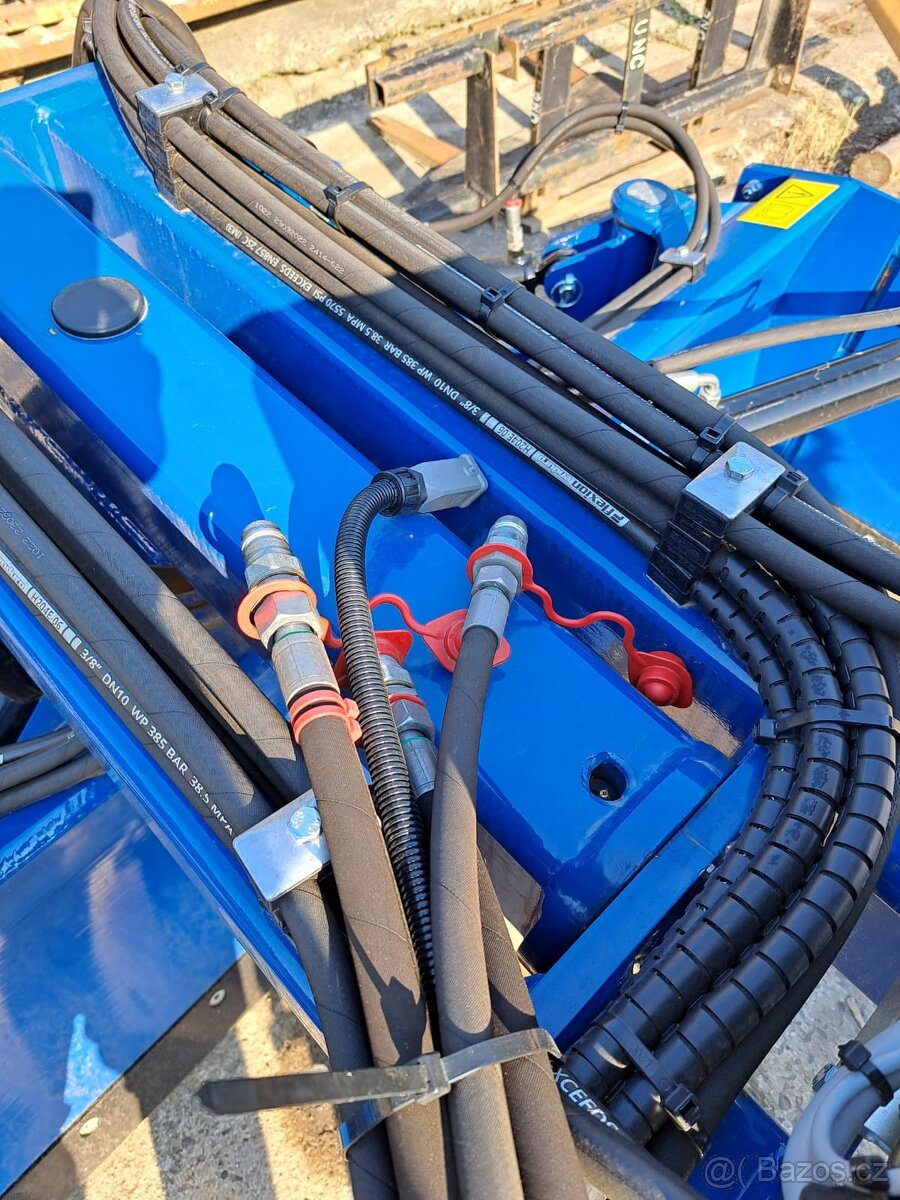 Zadní radlice na traktor - 3