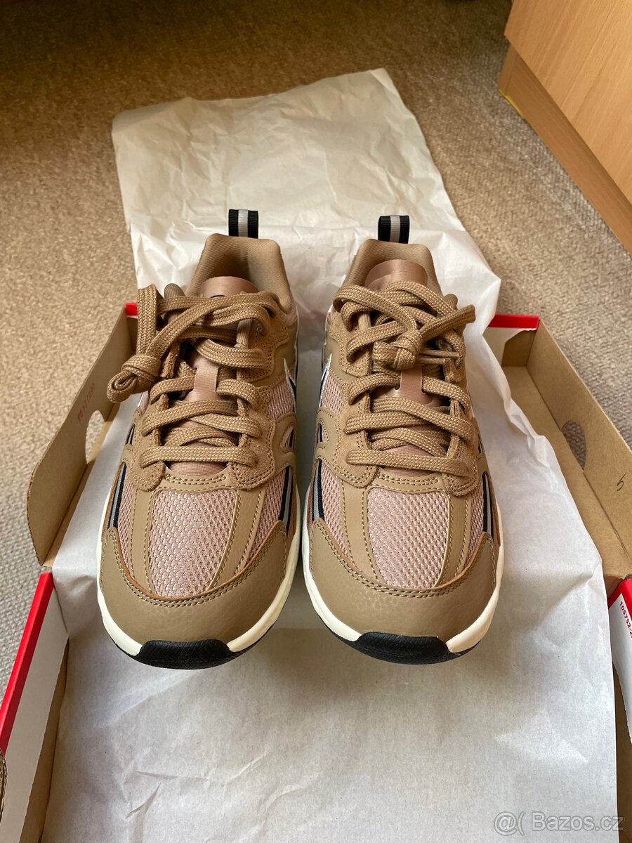 Nike Jam - dámské tenisky - 3