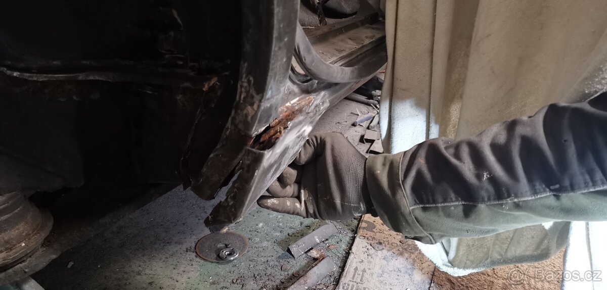 Hledáme schopného svářeče - 3