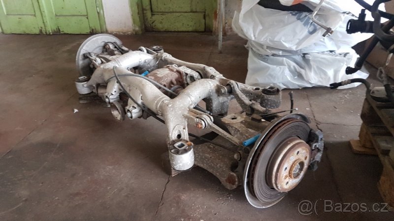 zadní náprava BMW E61 komplet - 3