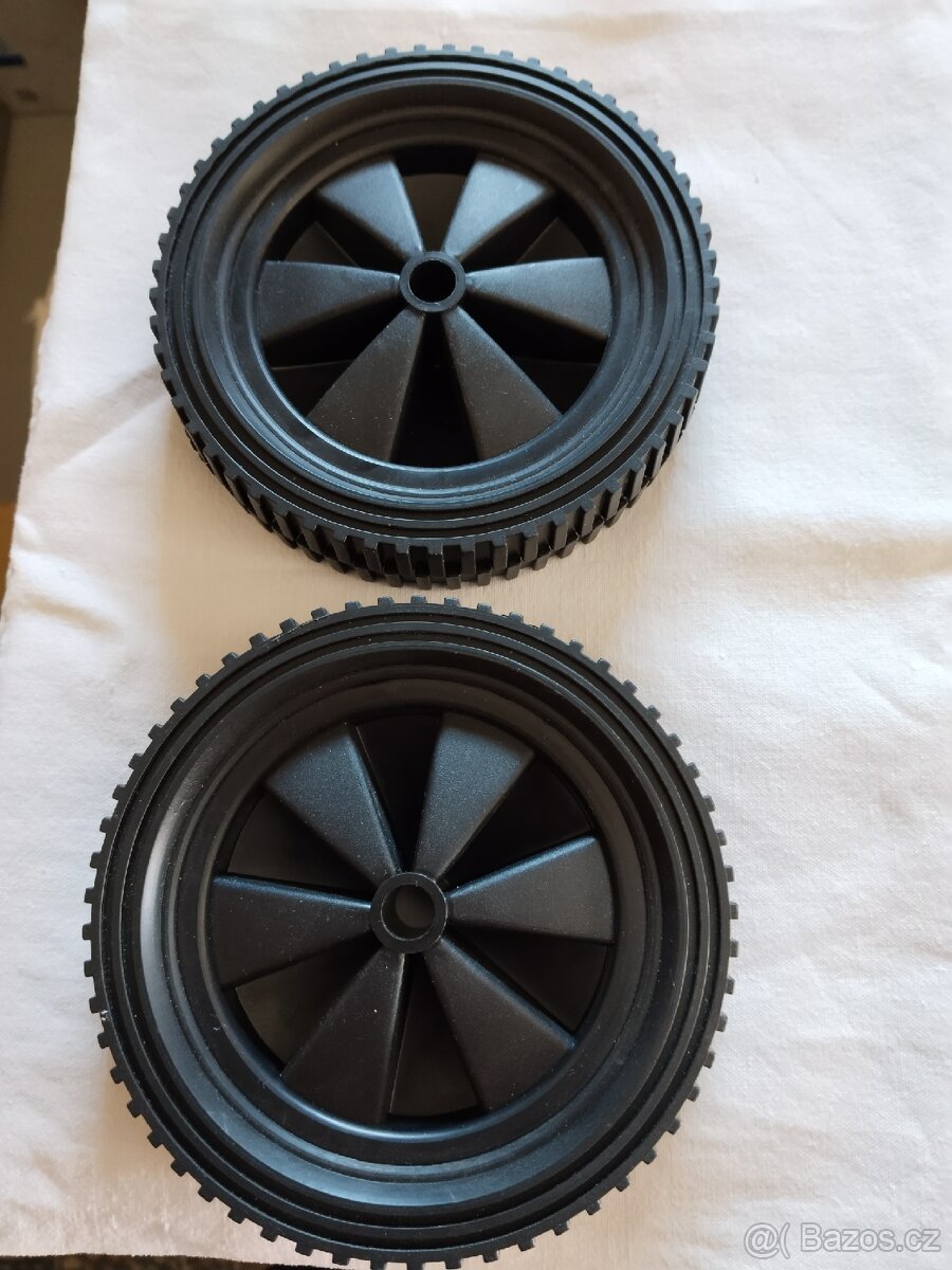 Kolečka k sekačce - 3