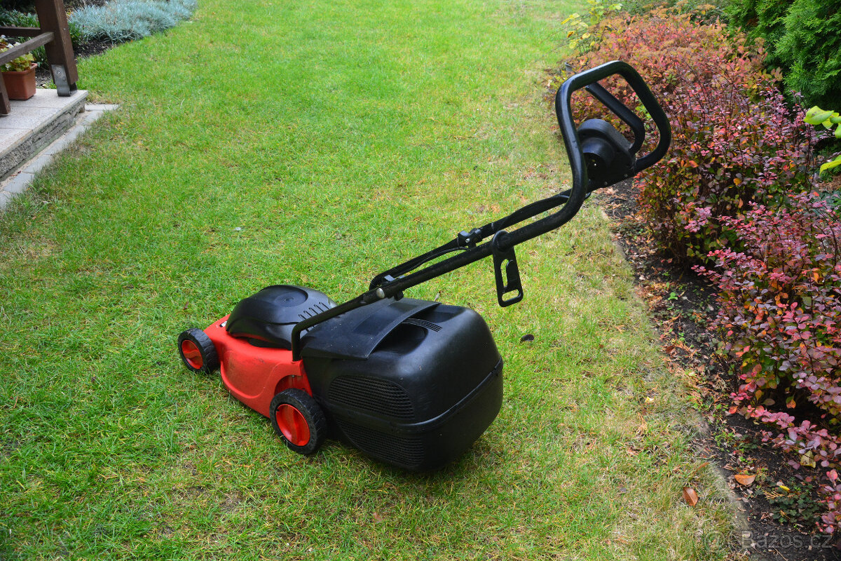 sekačka na trávu - 3