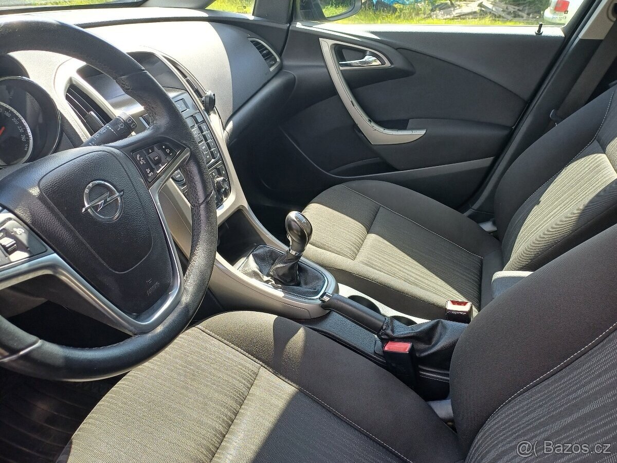 astra combi J 1,4 turbo - 3