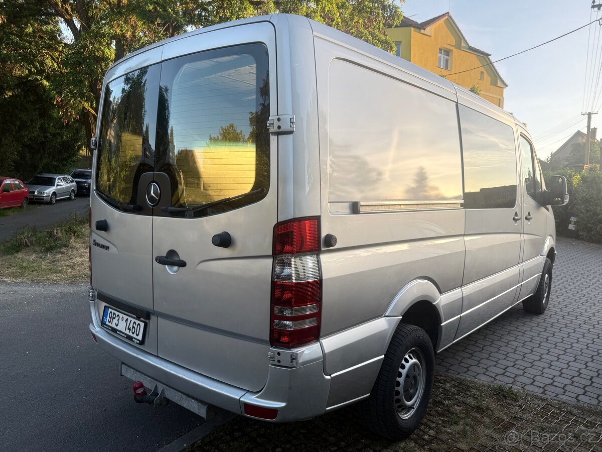 Mercedes Benz Sprinter - 3