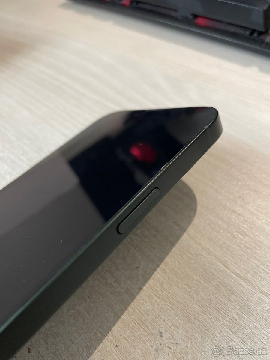 iPhone 13 - 3
