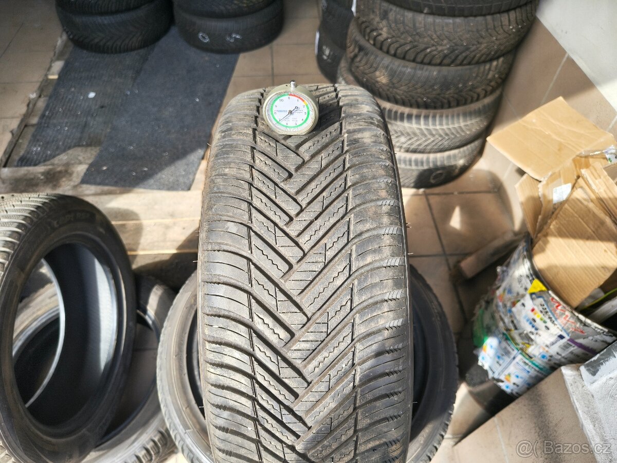 195/45 R16 HANKOOK (2x6,5 2x6mm) č.15848/b8 - 3