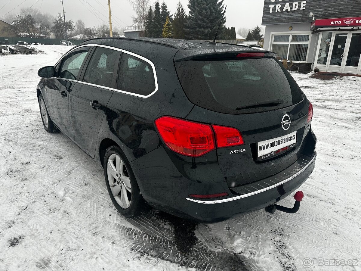 OPEL ASTRA 1,6CDTi 100kW Sports Tourer - MÁLO KM - - 3