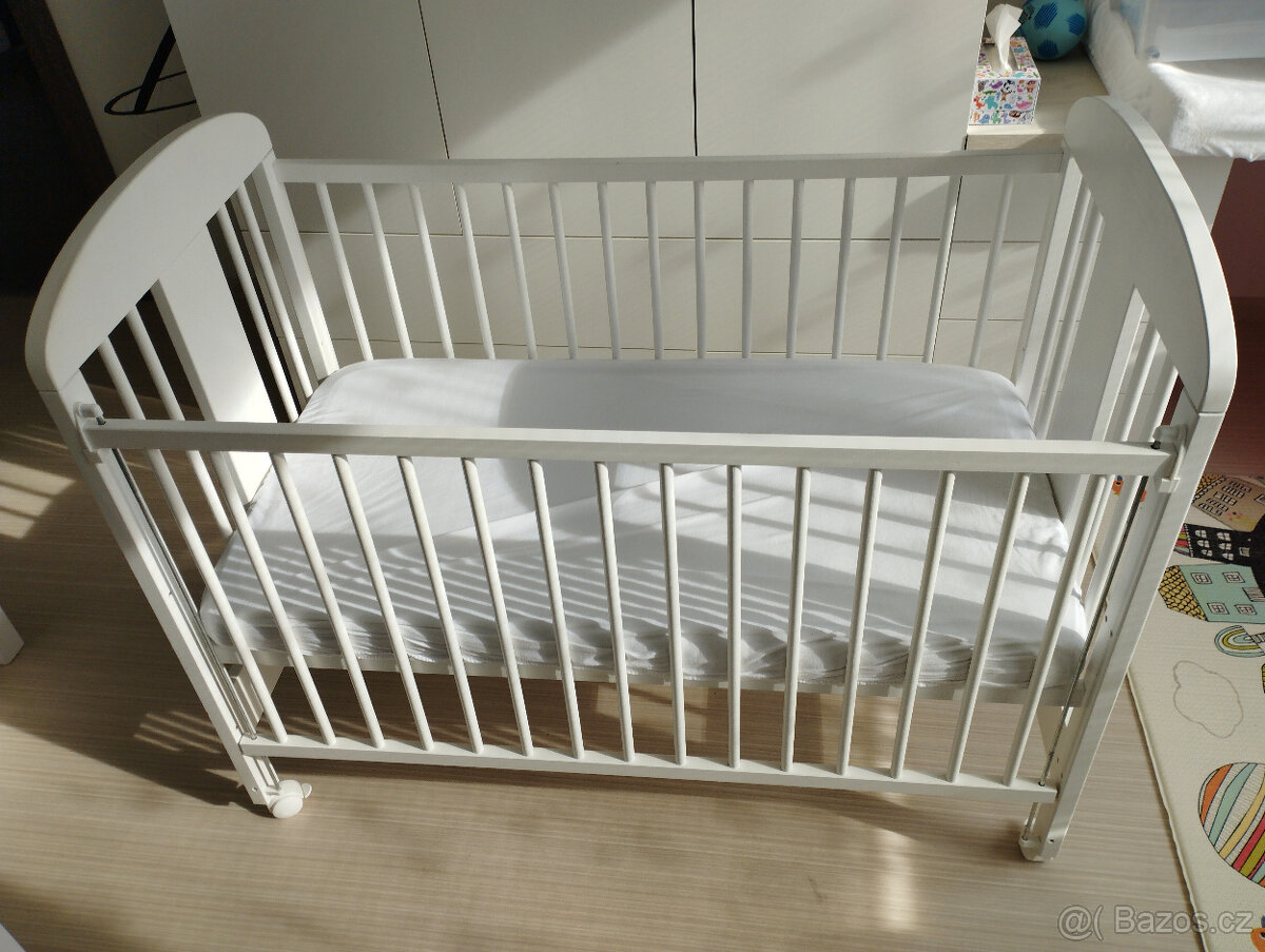 Puppolina Olina dětská kvalitní postýlka Bílá stahovací bok - 3