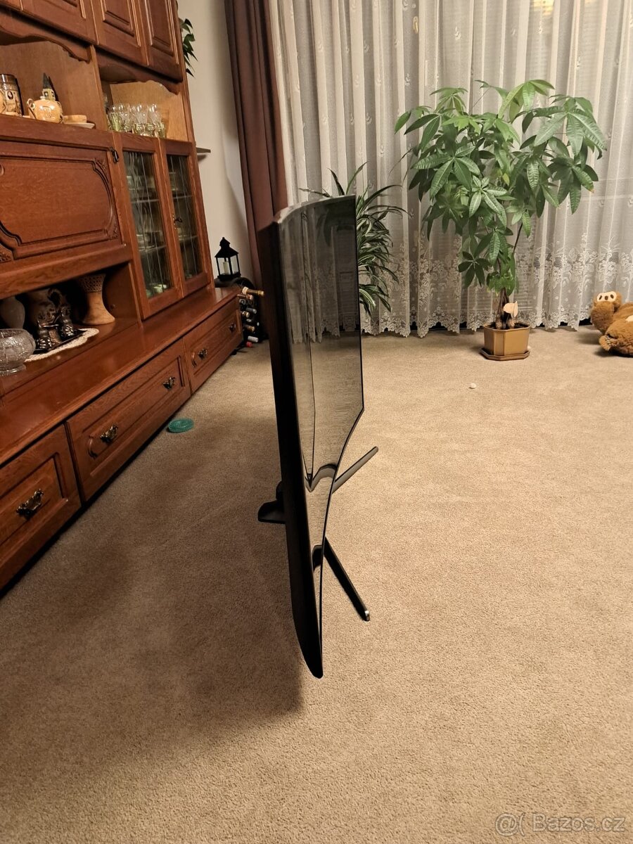 Televizor Samsung, úhlopříčka 168cm - 3