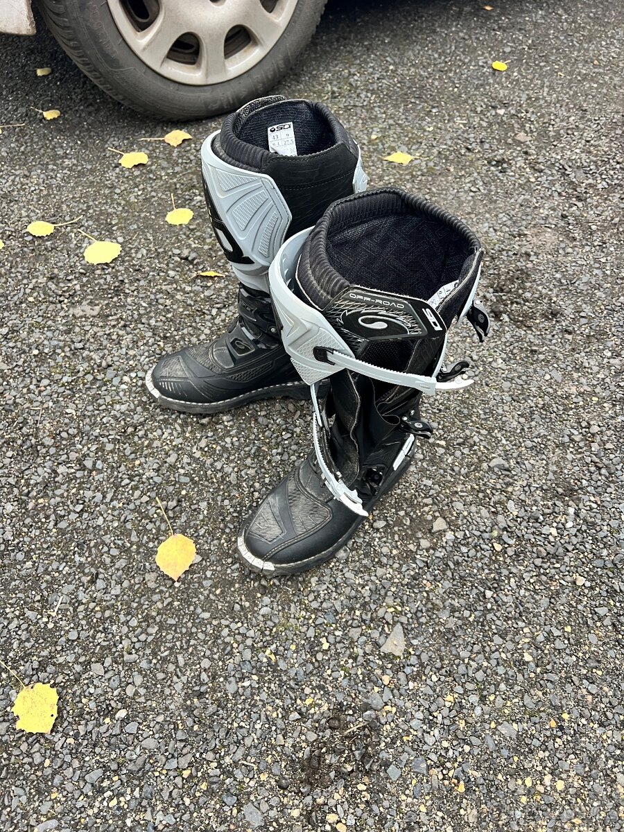 Helma, Boty, chrániče, vesta, kalhoty - 3