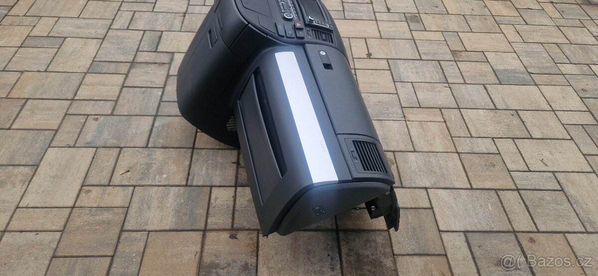 Palubní deska VW T5 GP multivan highline T5.1 - 3