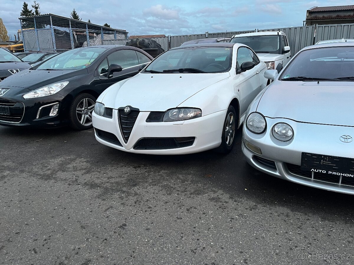 Alfa Romeo GT KŮŽE - 3