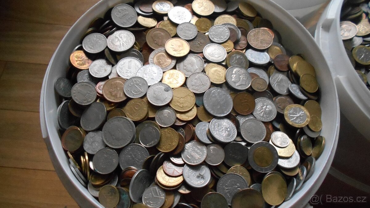 PRODEJ MINCÍ NA VÁHU KILO-390,- - 3