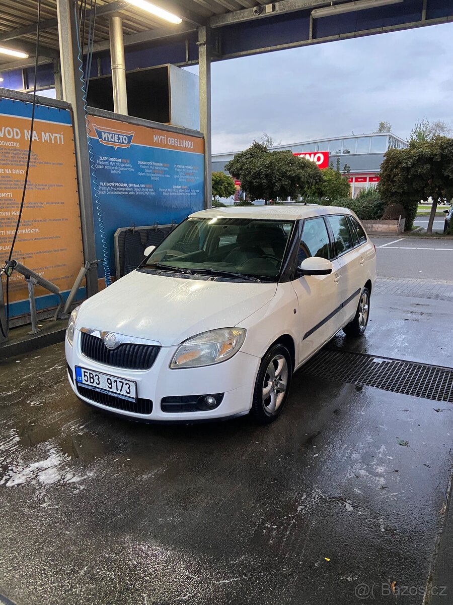 Škoda Fabia II - 3