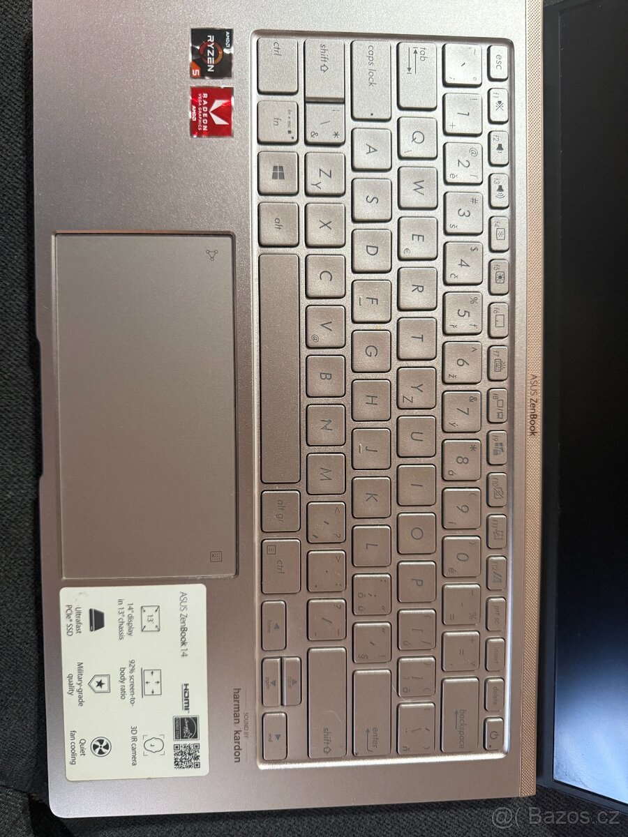 ASUS ZenBook 14 - 3