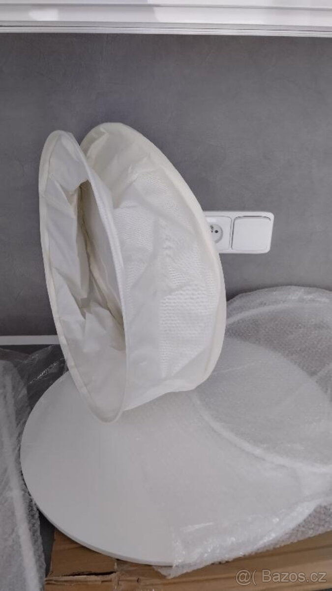 ODKLÁDACÍ STOLEK BÍLÝ - 3