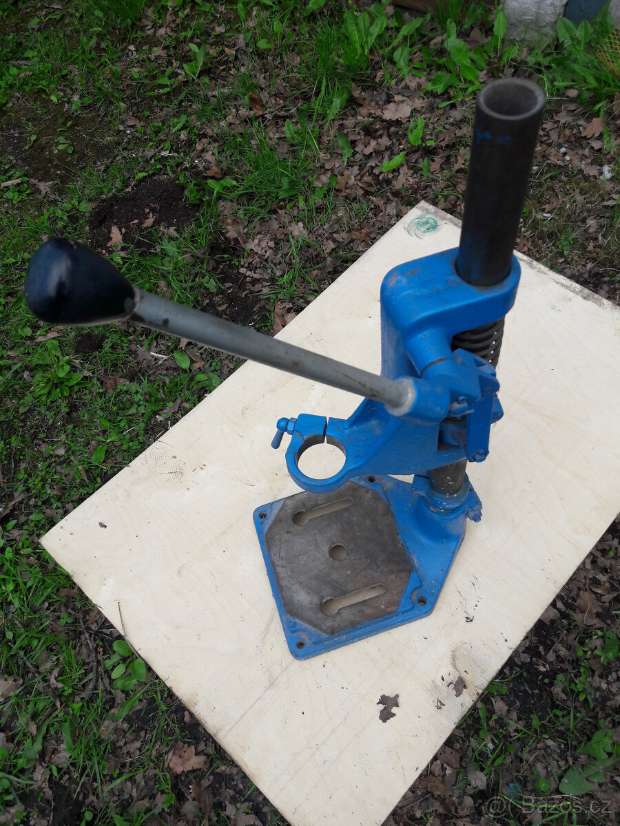 Stojan na vrtačku + lampa - 3