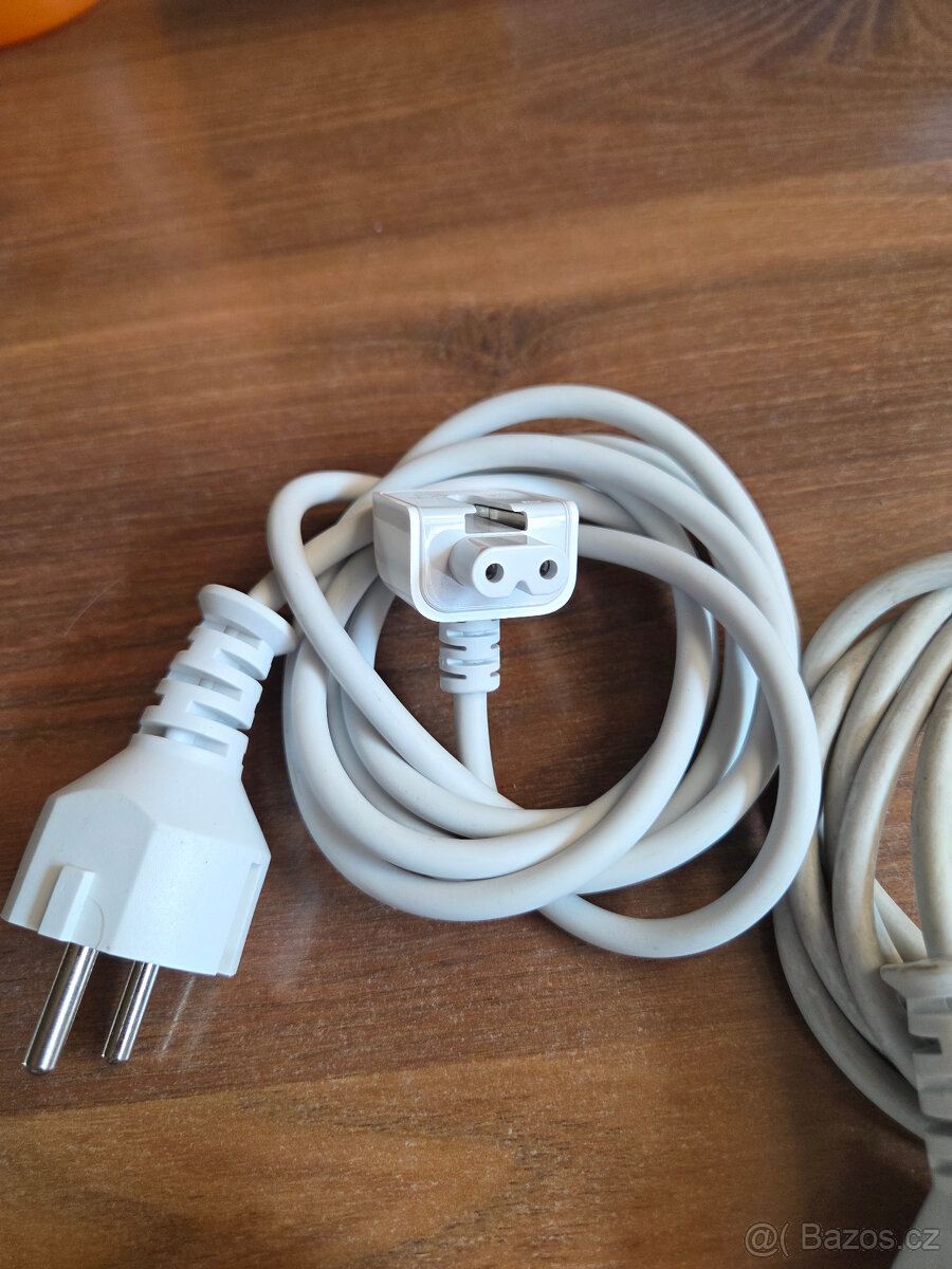 Apple napájecí kabel EU plug - 3