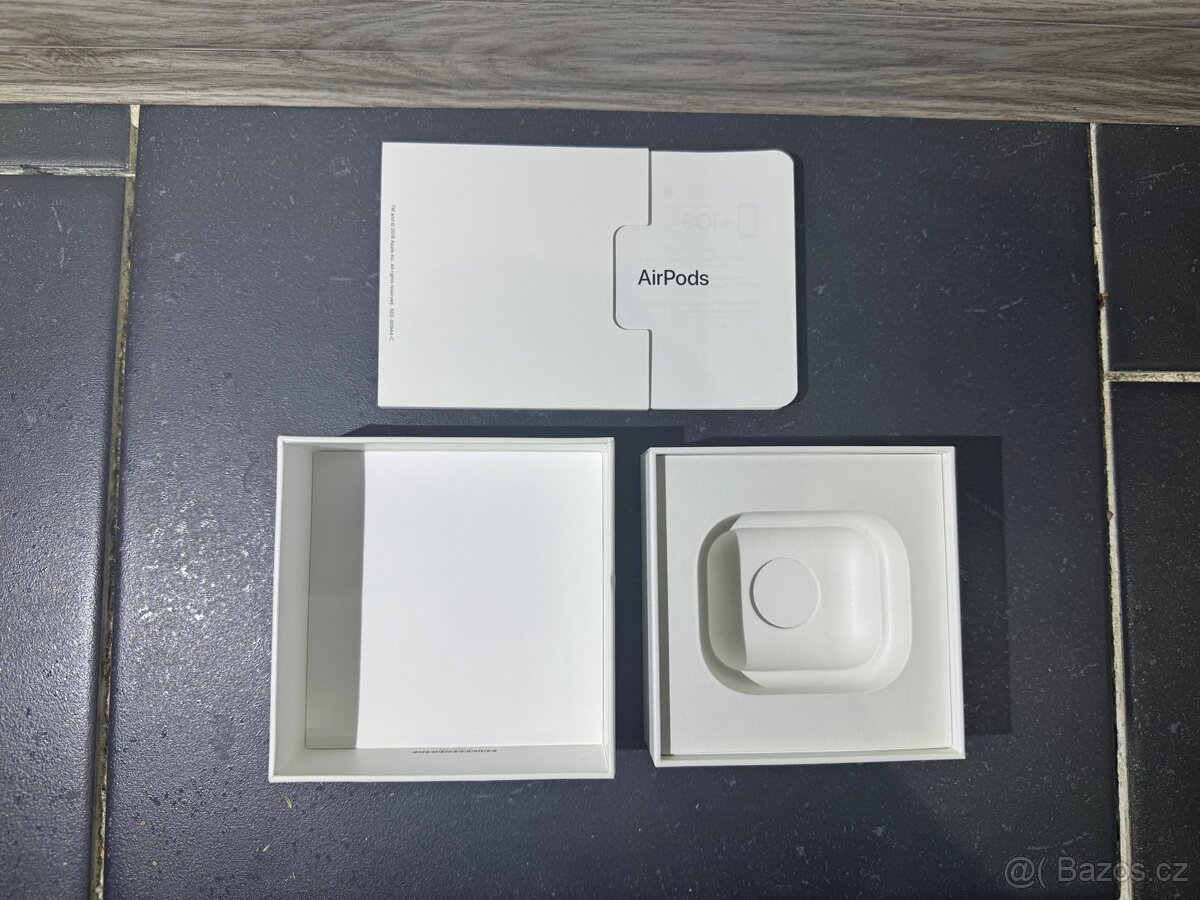 Krabička AirPods 2 - 3