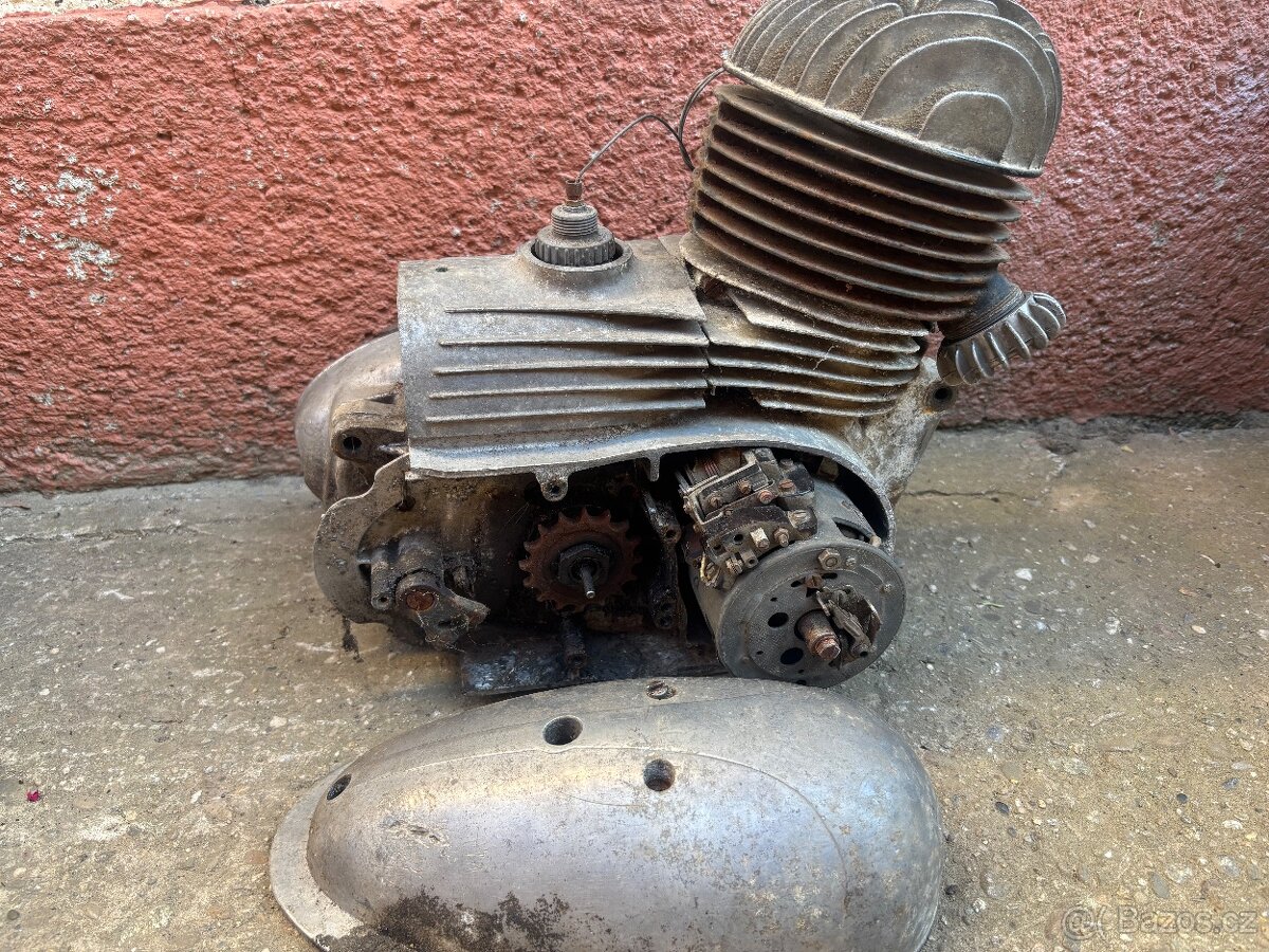 Motor jawa 250 - 3