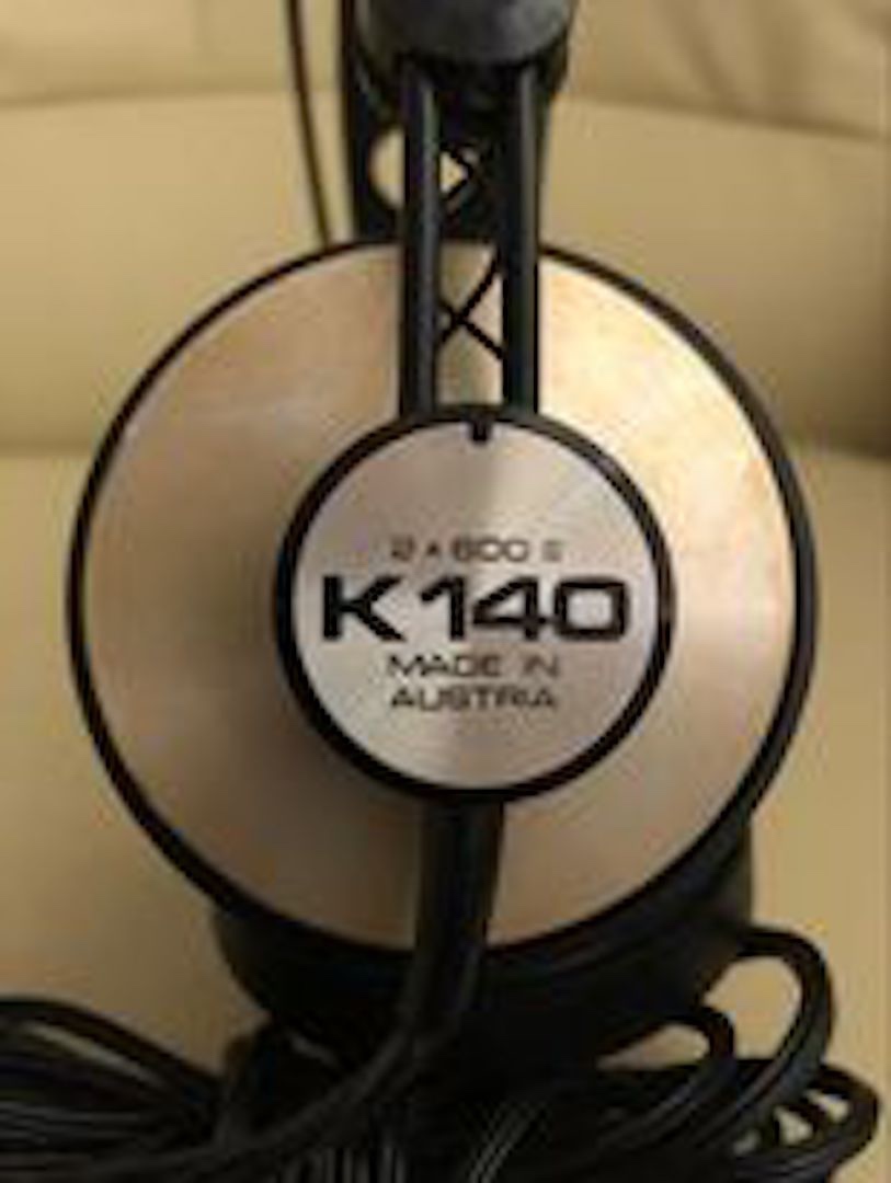 AKG K140 - 3
