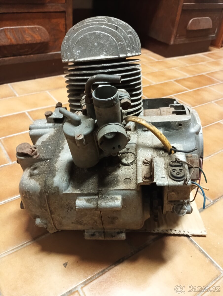 Motor Tatran 125 - 3