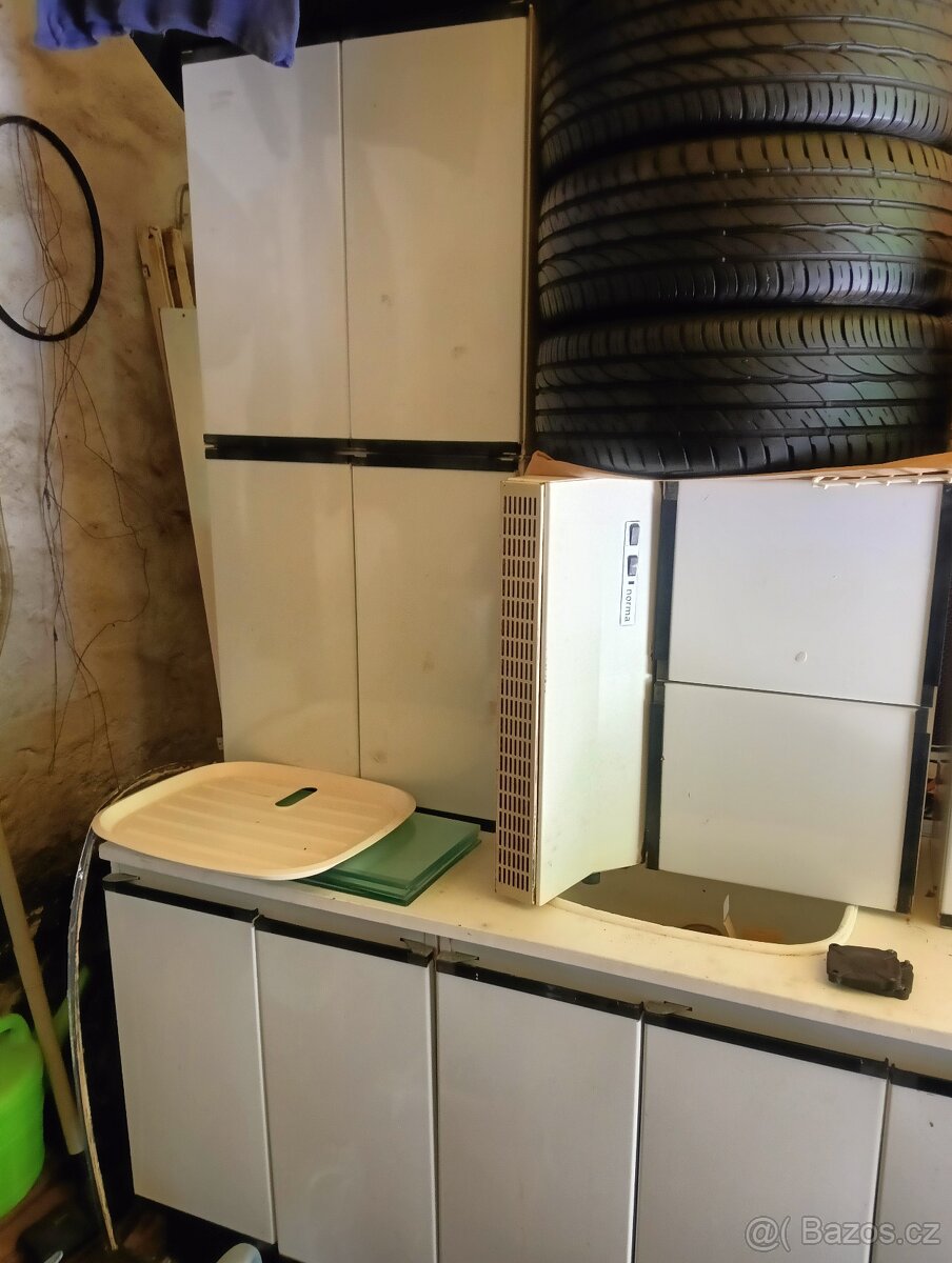 Plechová kuchyňská linka - 3