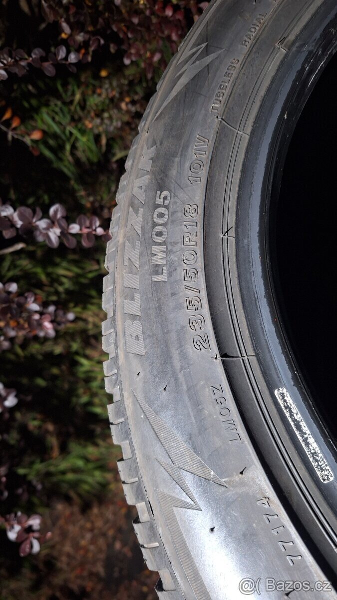 Zimní pneu Bridgestone Blizzak LM005 235/50 R18 - 3