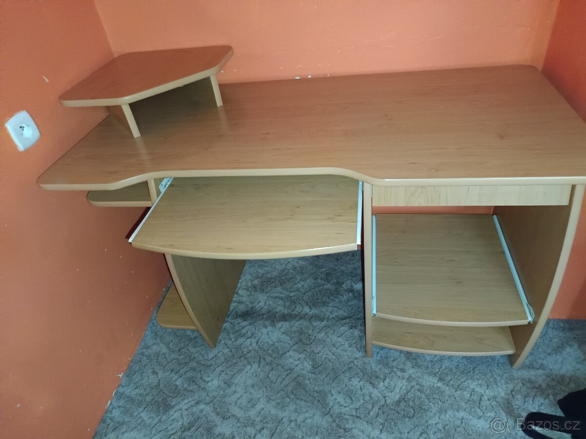Kancelářský stůl+ regál zdarma - 3