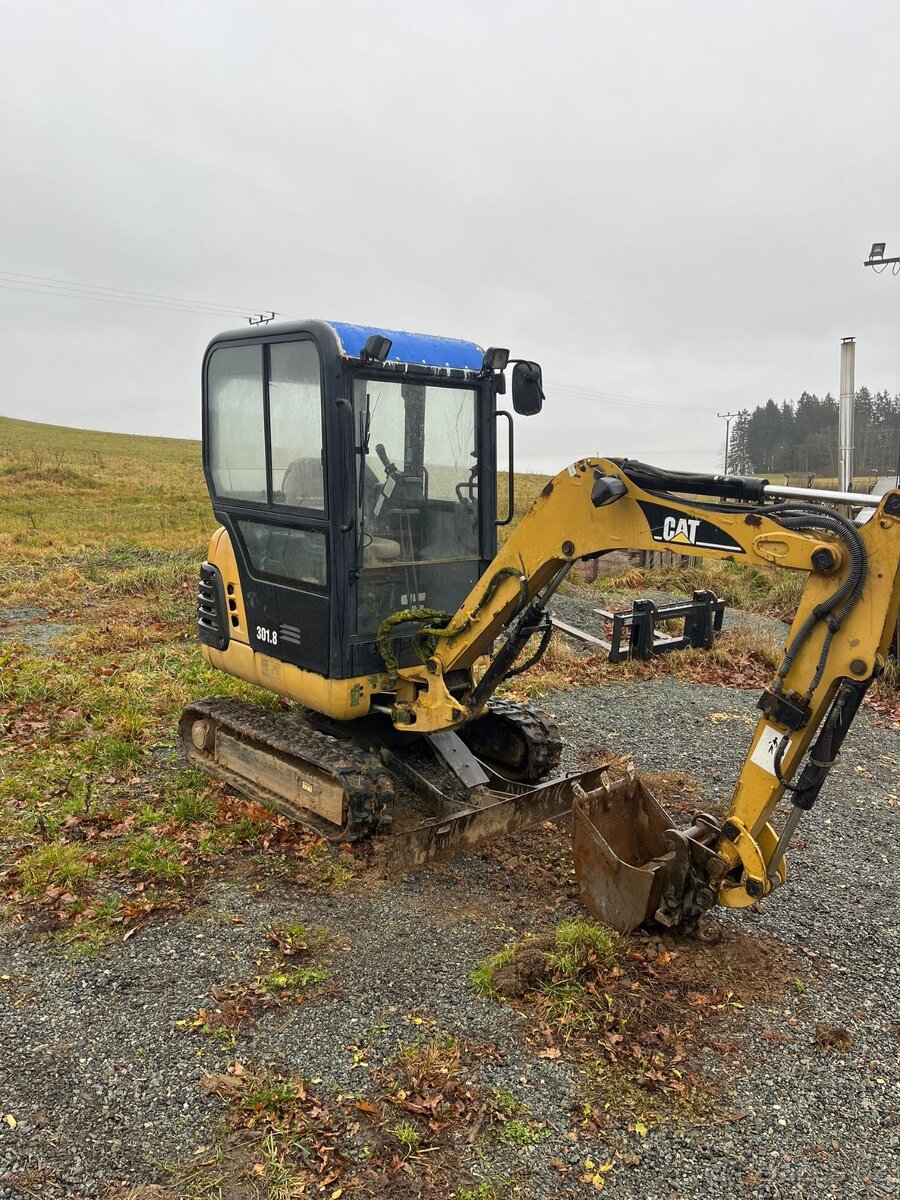 Minirypadlo CAT 301.8 (2005) – pouze 1 223 MTh - 3