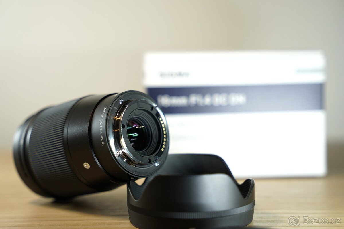 Sigma 16 mm f/1,4 DC DN Contemporary pro Sony-e - 3