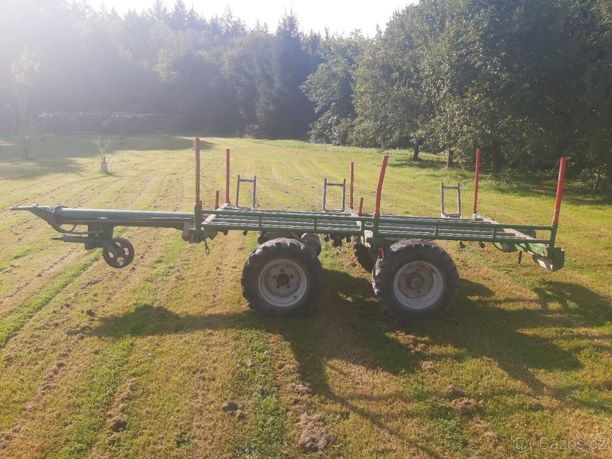 Vyvážečka dřeva za traktor - 3