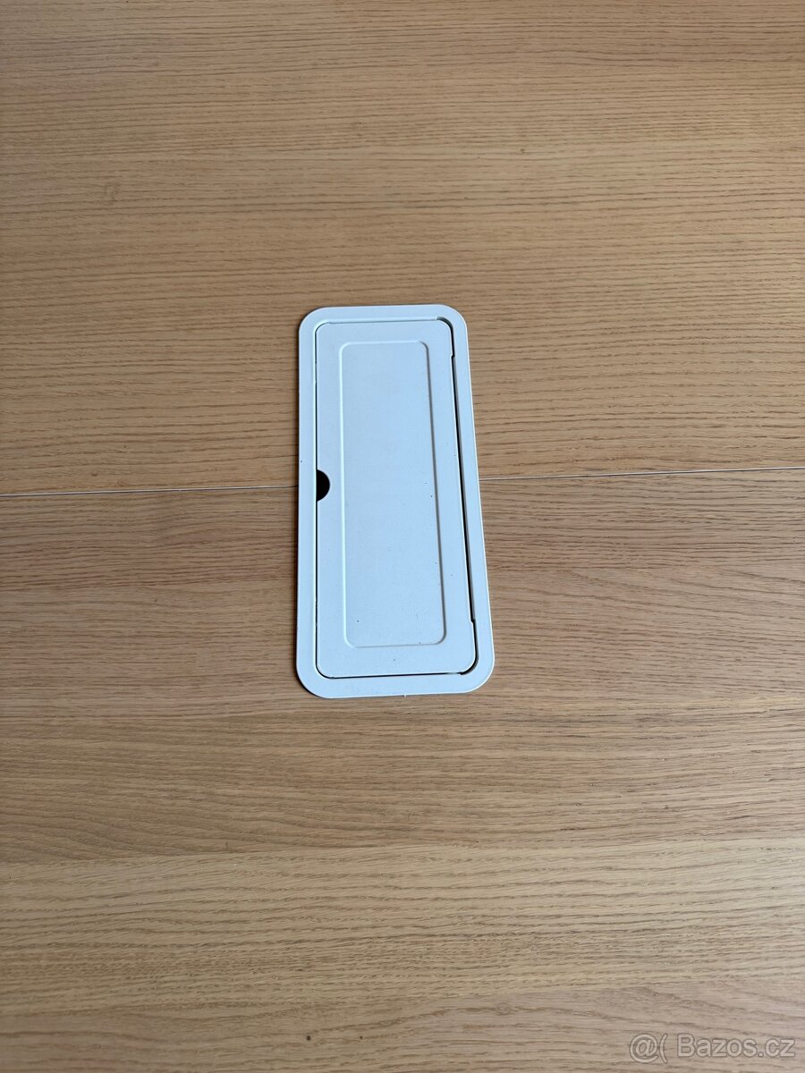 Kuchyňský stůl 140x140 - 3