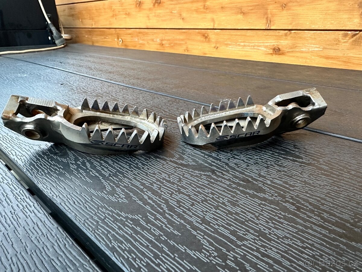 Titanové stupačky SCAR - 3