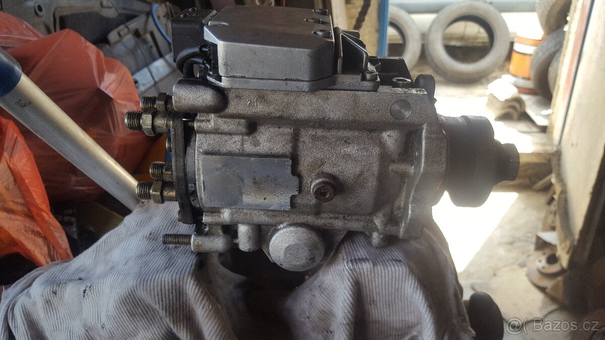 Naftové čerpadlo Ford - 3