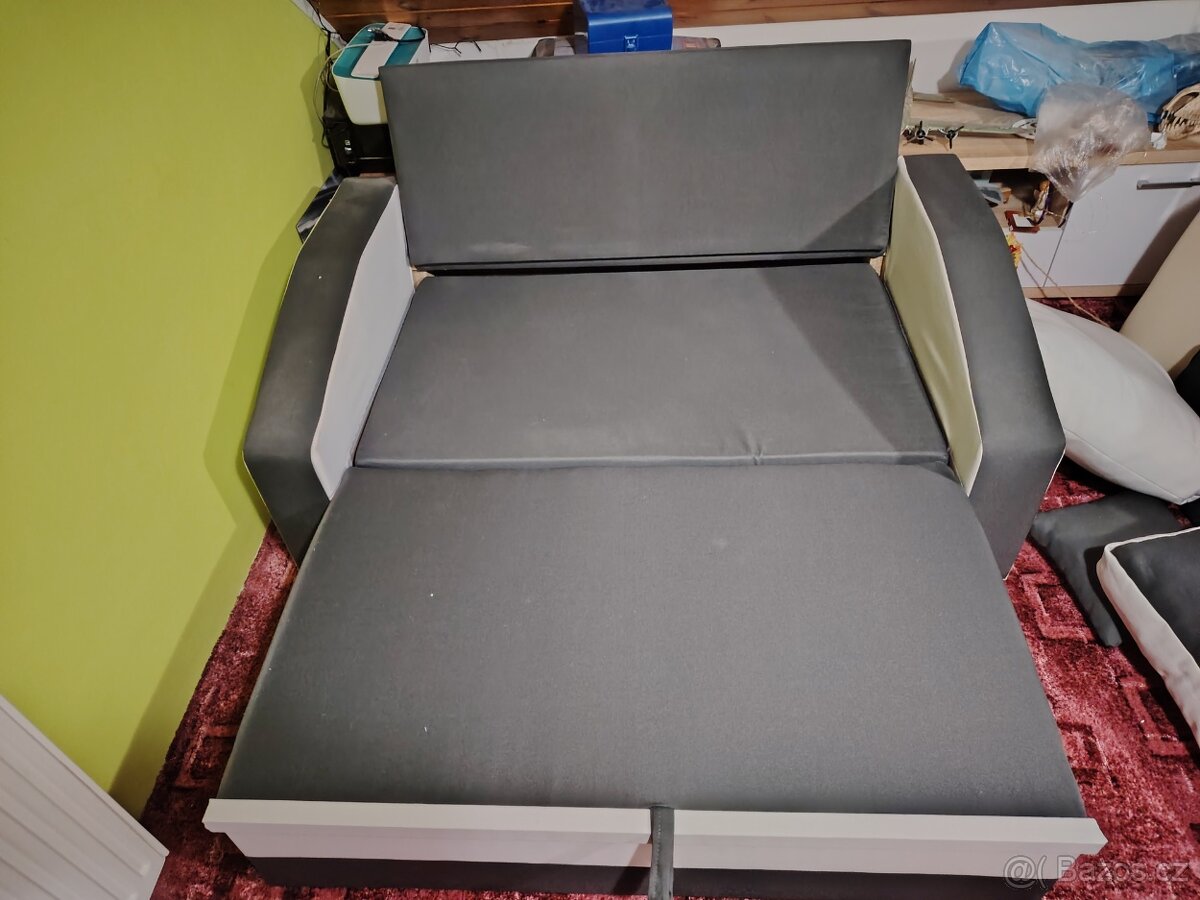 Rozkládací pohovka - 3