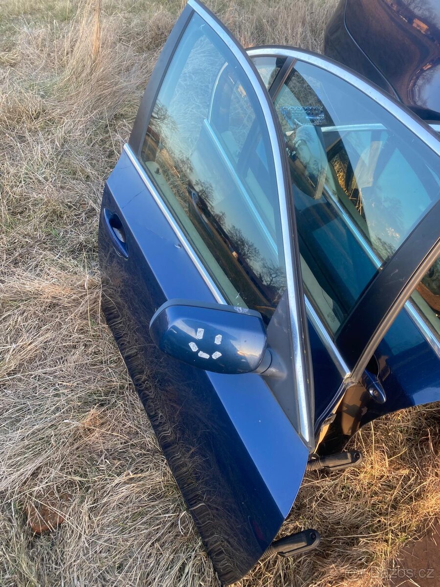 BMW E60 dveře sedan - 3