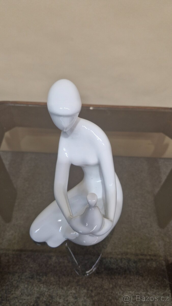 DÍVKA S VÁZOU J. FOREJTOVÁ (ROYAL DUX) - 3