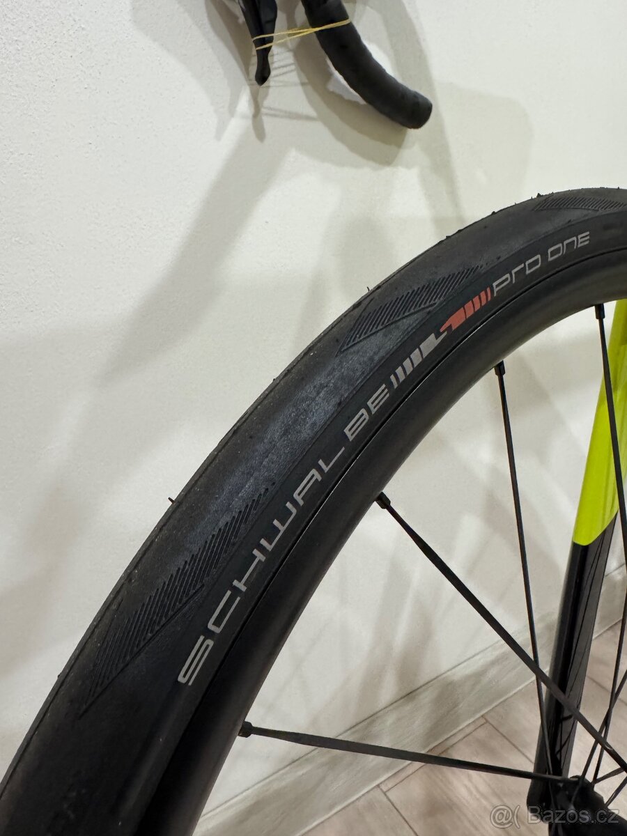 Nejeté karbonové kolo Superior Škoda Road - 1/2 ceny nového - 3