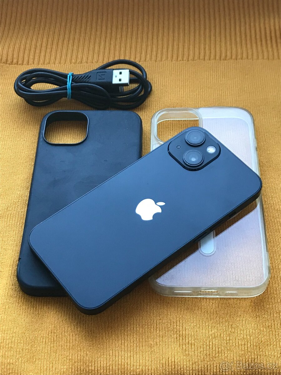 Apple Iphone 13 128GB tmavě modrý . Baterie 100% .. HEZKÝ - 3