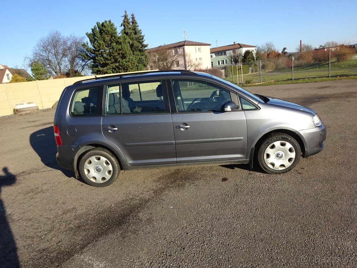 VW Touran 1.9 TDI r.v.2005 (77 kw) 7 míst stk:5/2027 - 3