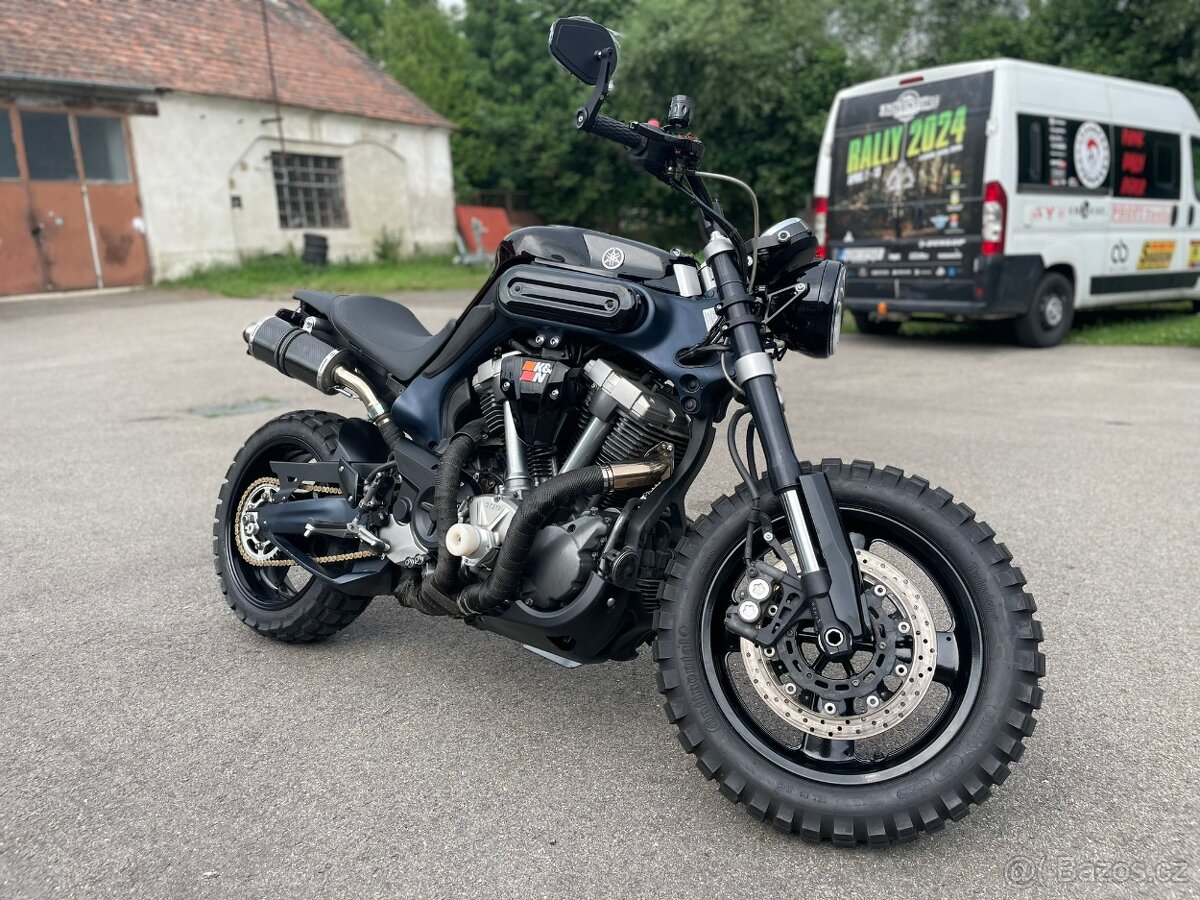 Yamaha MT01 - 3