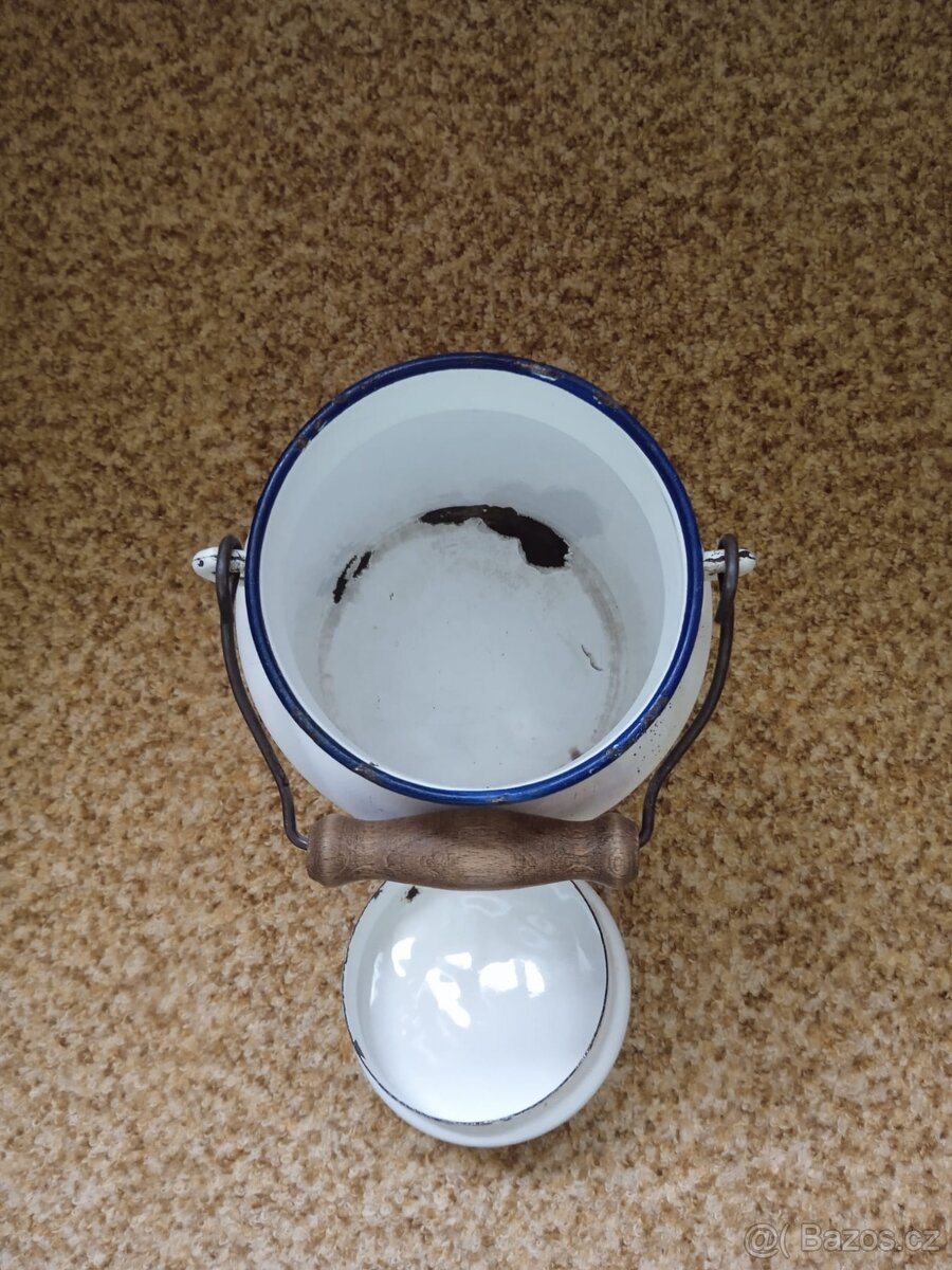 Smaltovaná konvice - 3