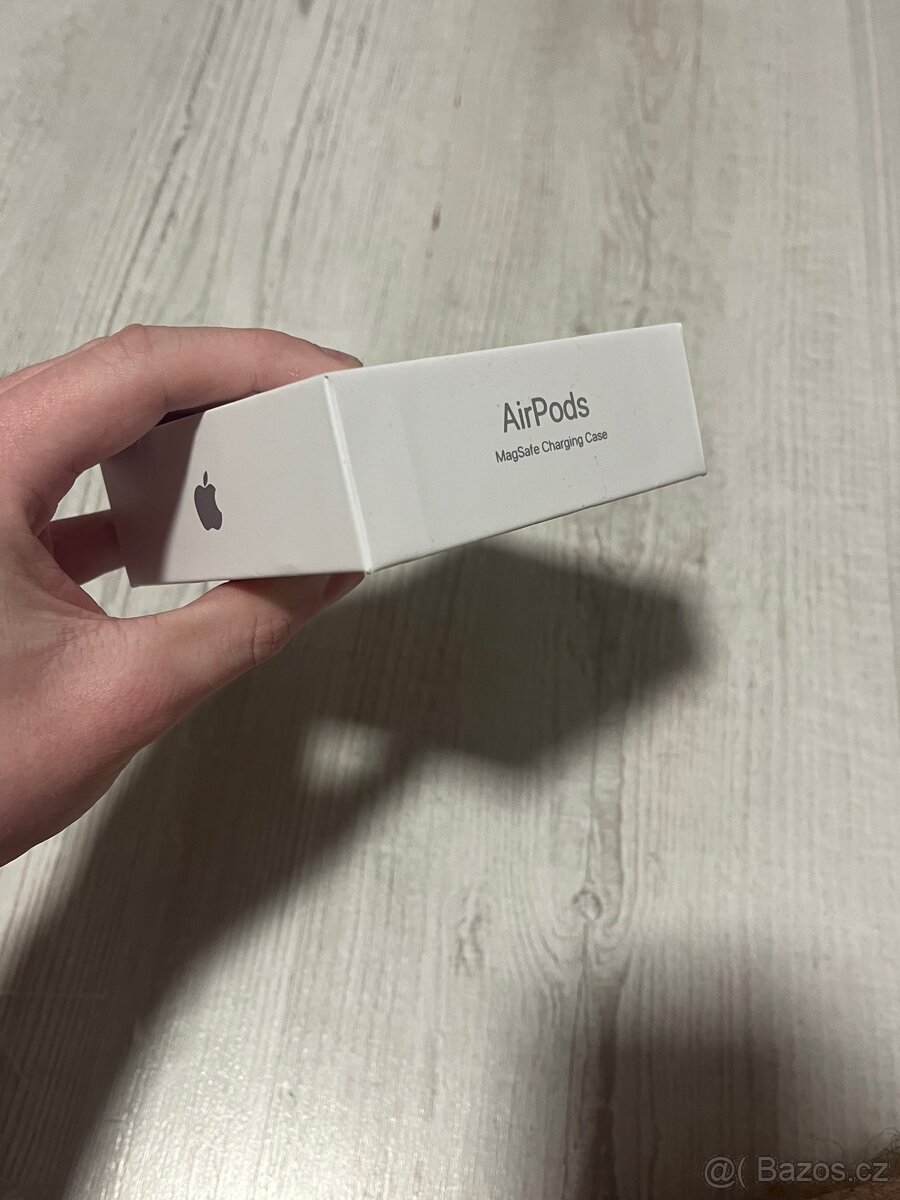 Apple AirPods 3 - 3