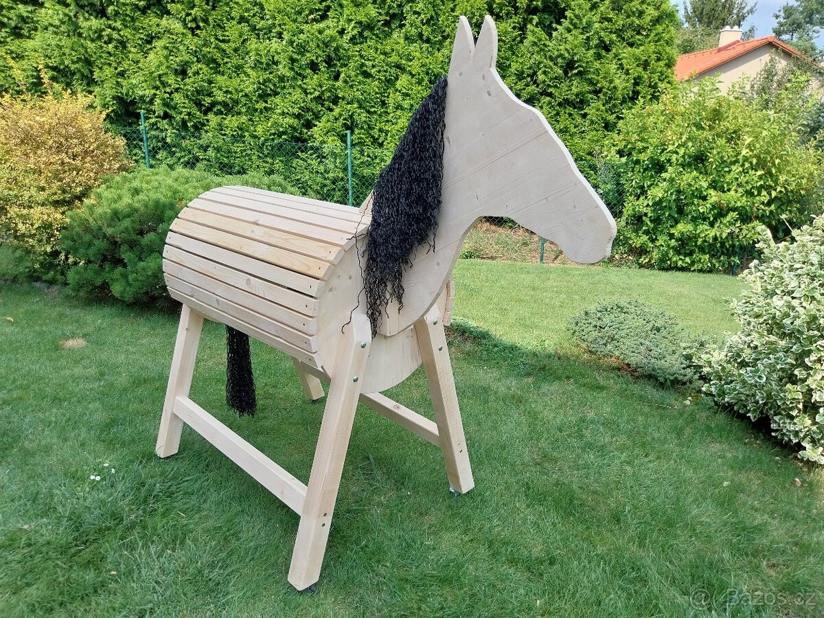 Dřevěný kůň - 3