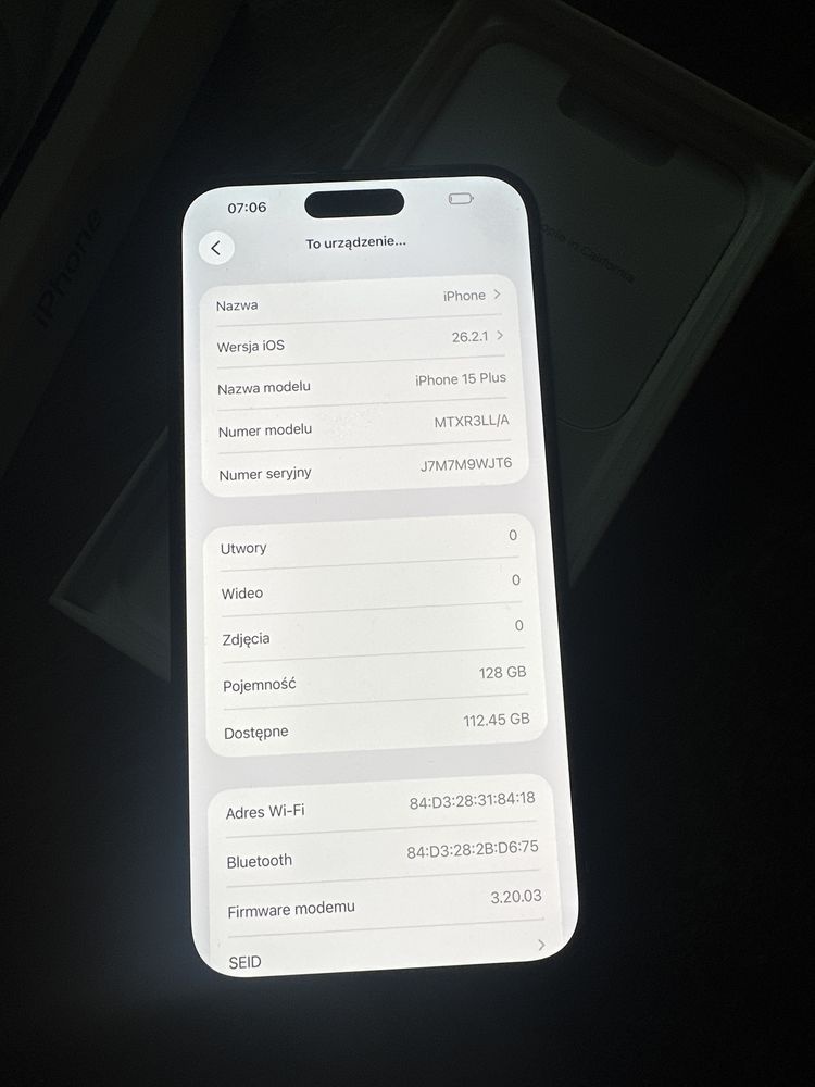 iPhone 15 plus 128 GB černá barva perfektní - 97 % - 3