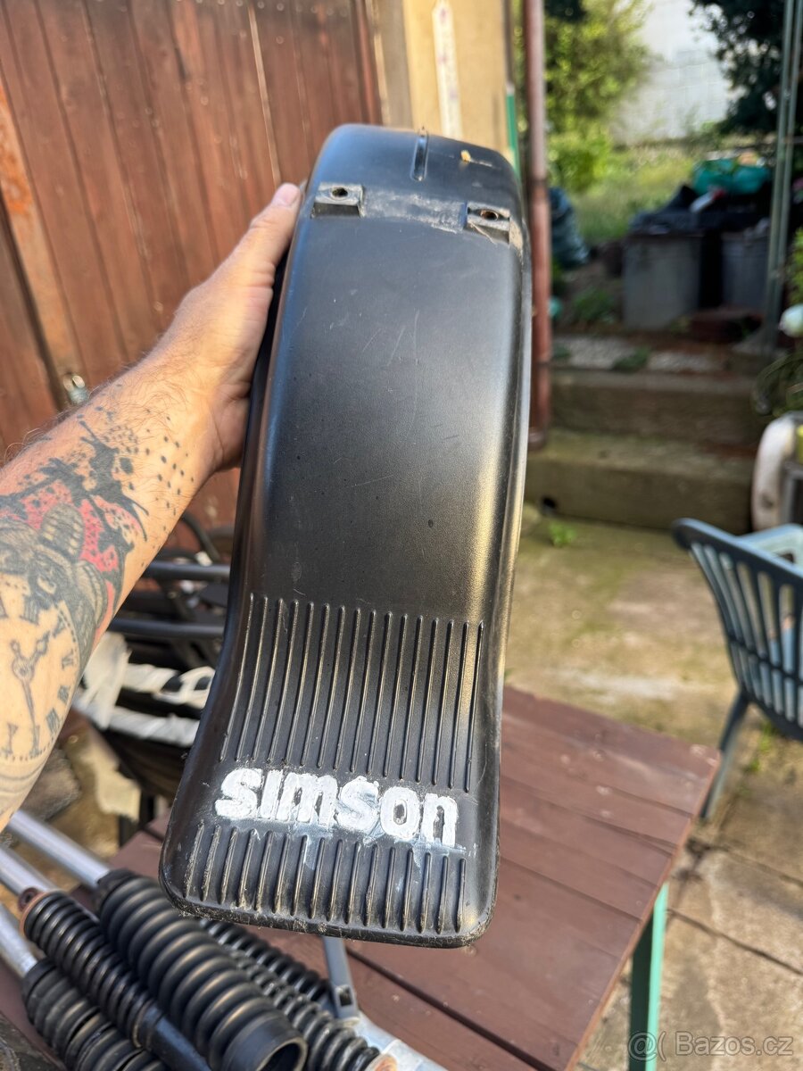 Zadní blatník Simson sr50 - 3