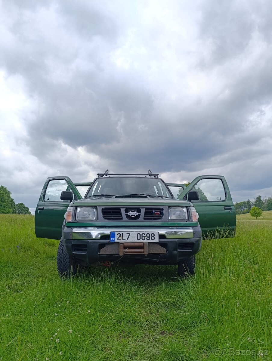 Nissan Navara D22 76kw Double cab
