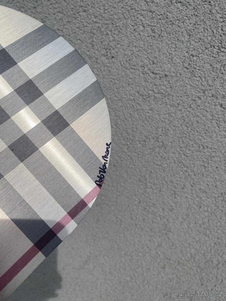 Skating by Burberry - Rob VanMore - 3