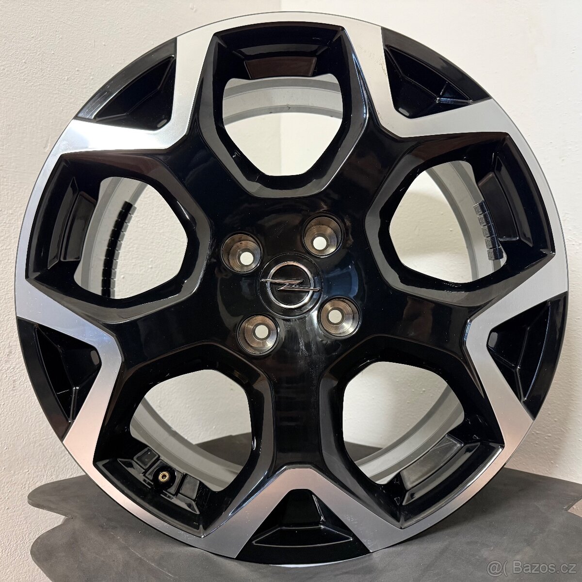 OPEL MOKKA/PEUGEOT 2008 4x108 R18 ET35 7Jx18 65,1mm - 3